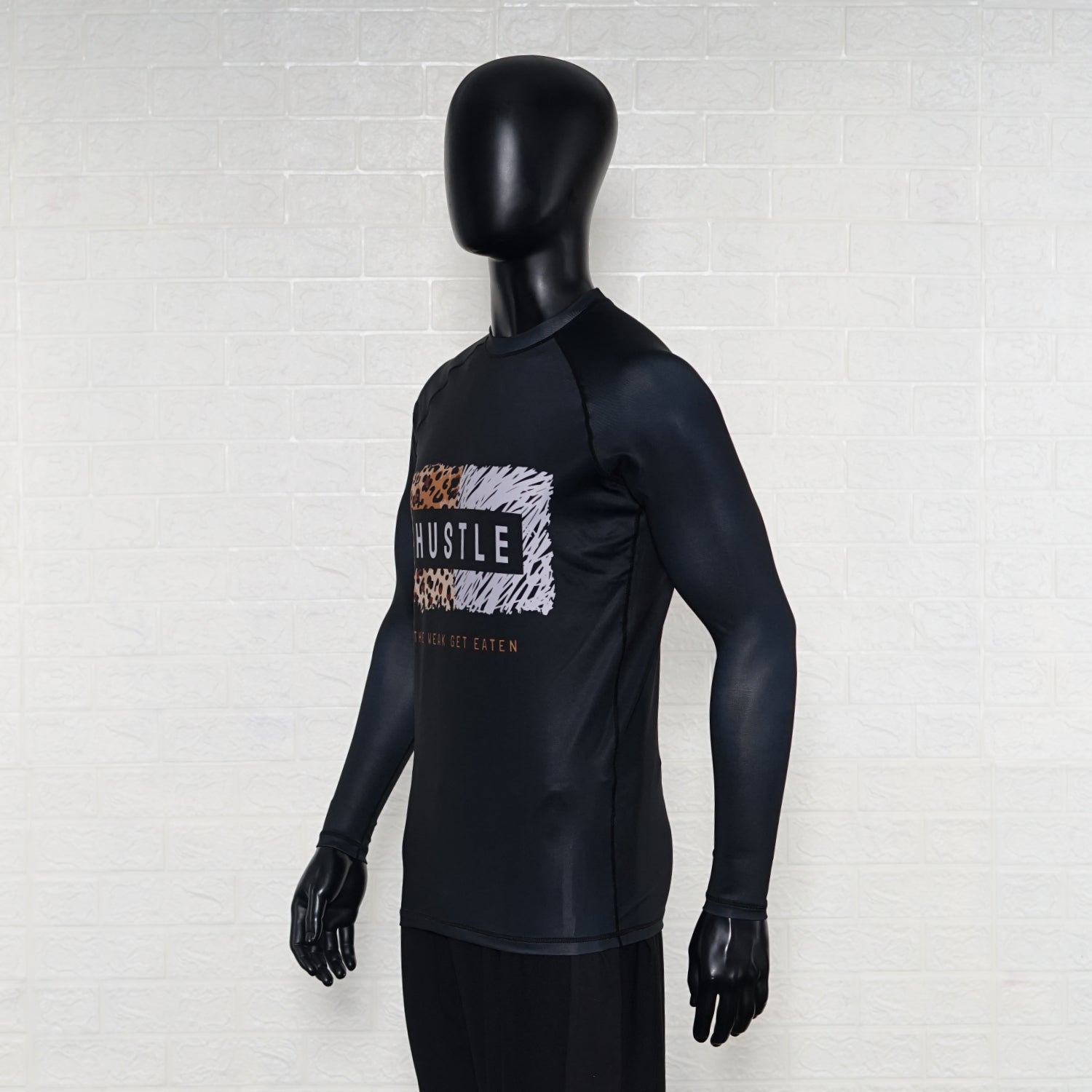 “Hustle” Long Sleeve Rashguard